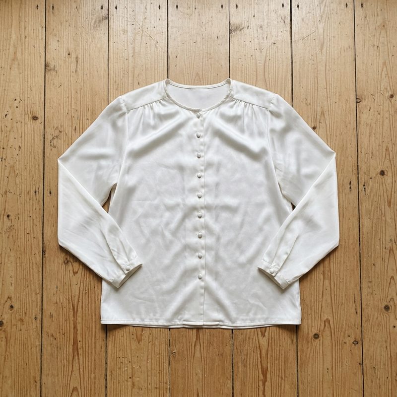 Elegante Satin-Bluse